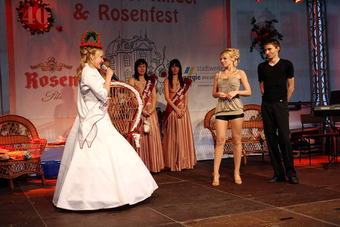 09.jpg